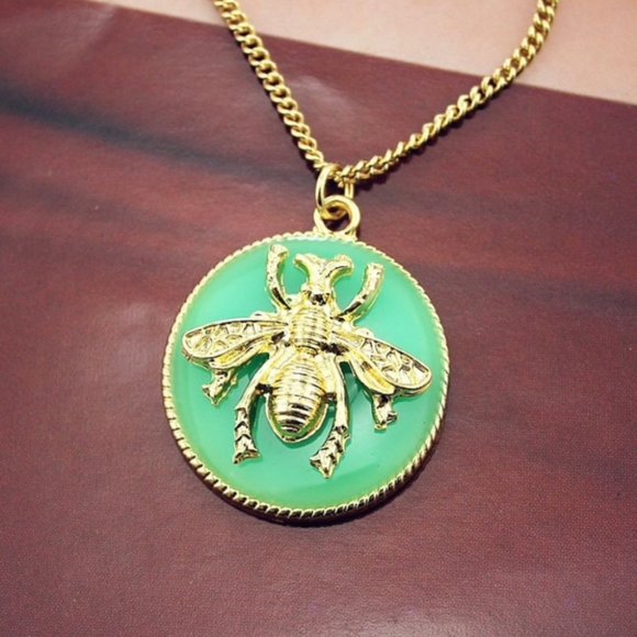 NEW Brand Bee Round Drop Glaze Green Necklace - Picture 2 of 4